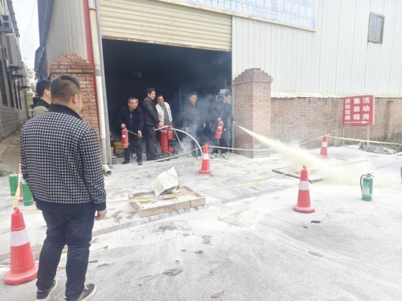 甘肅恒達(dá)工程檢測有限公司成功舉辦“強(qiáng)化安全意識，共筑消防防線” 消防安全演練活動