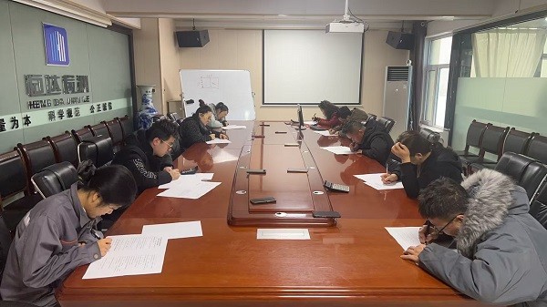 深化理論學(xué)習(xí)，淬煉實踐能力