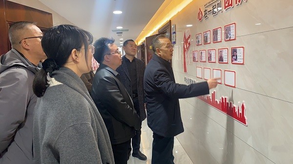 慶陽市總工會領導蒞臨信合與恒達公司參觀指導