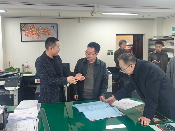 慶陽市總工會領導蒞臨信合與恒達公司參觀指導