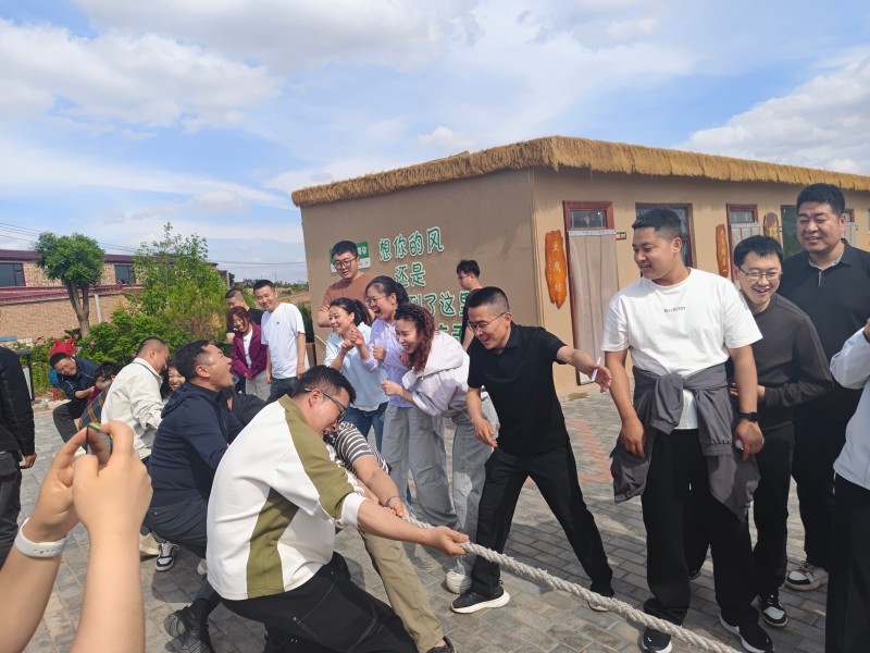 恒達(dá)檢測(cè)、信合設(shè)計(jì)赴環(huán)縣莊子峁聯(lián)合開(kāi)展“學(xué)習(xí)勞模榜樣 深耕崗位匠心” 參觀學(xué)習(xí)實(shí)踐活動(dòng)